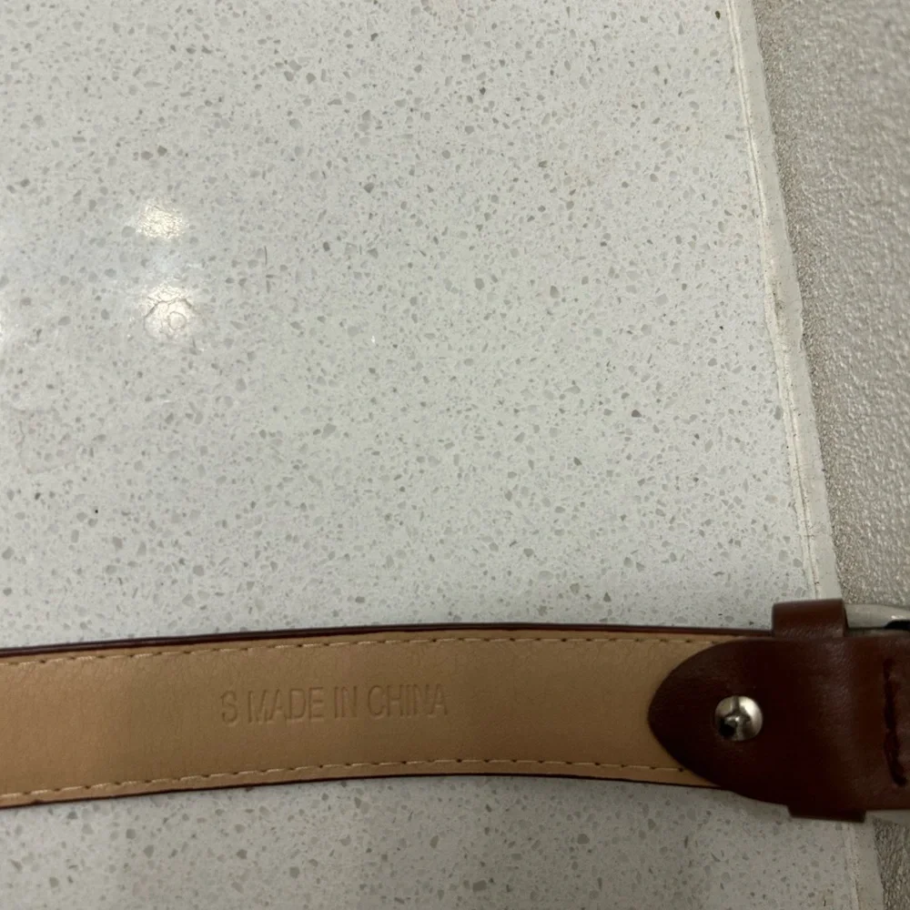 Kids Brown Leather Belt. Versatile for every closet! Size small